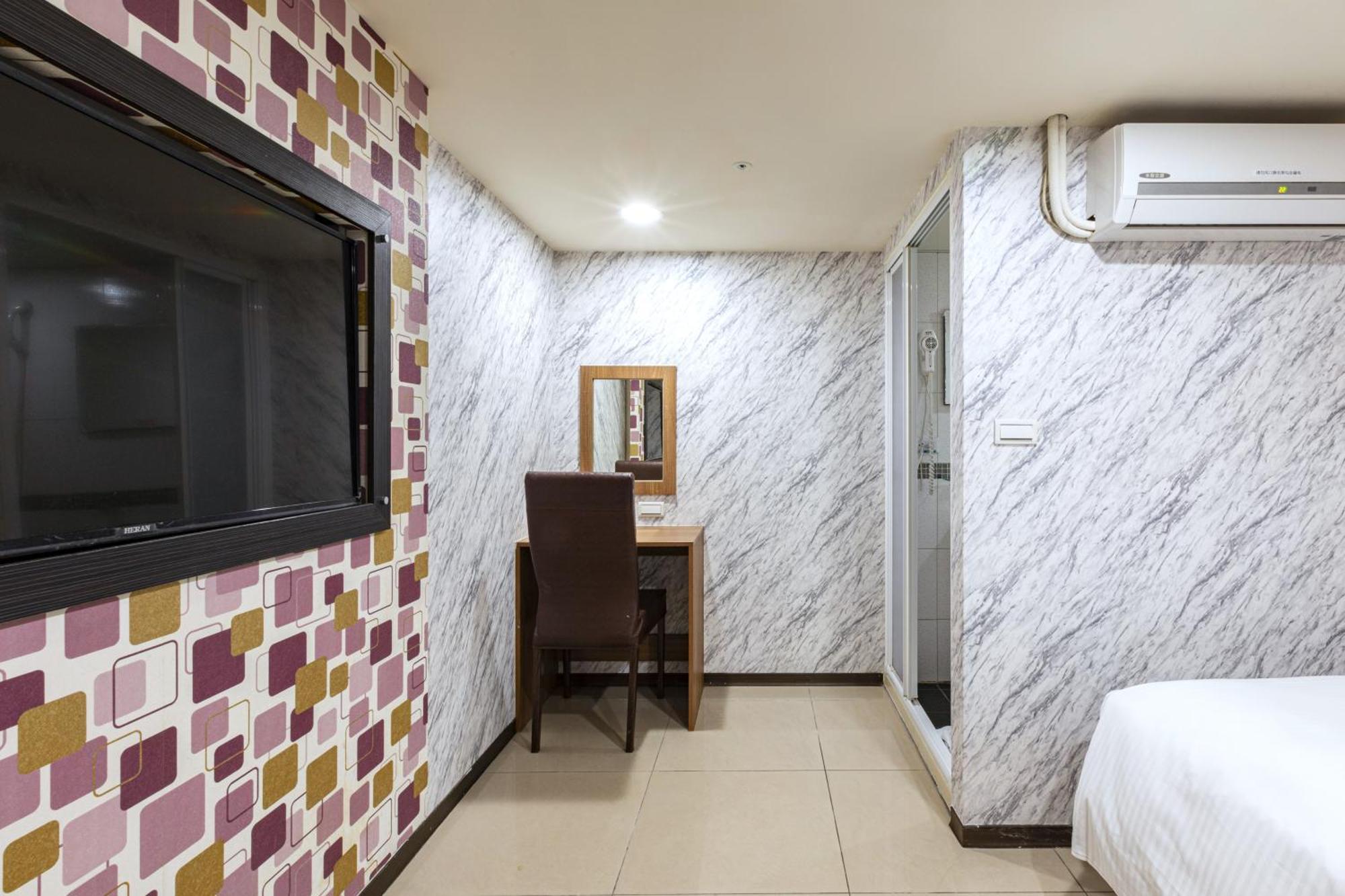 E Lim Hotel Čung-li Pokoj fotografie