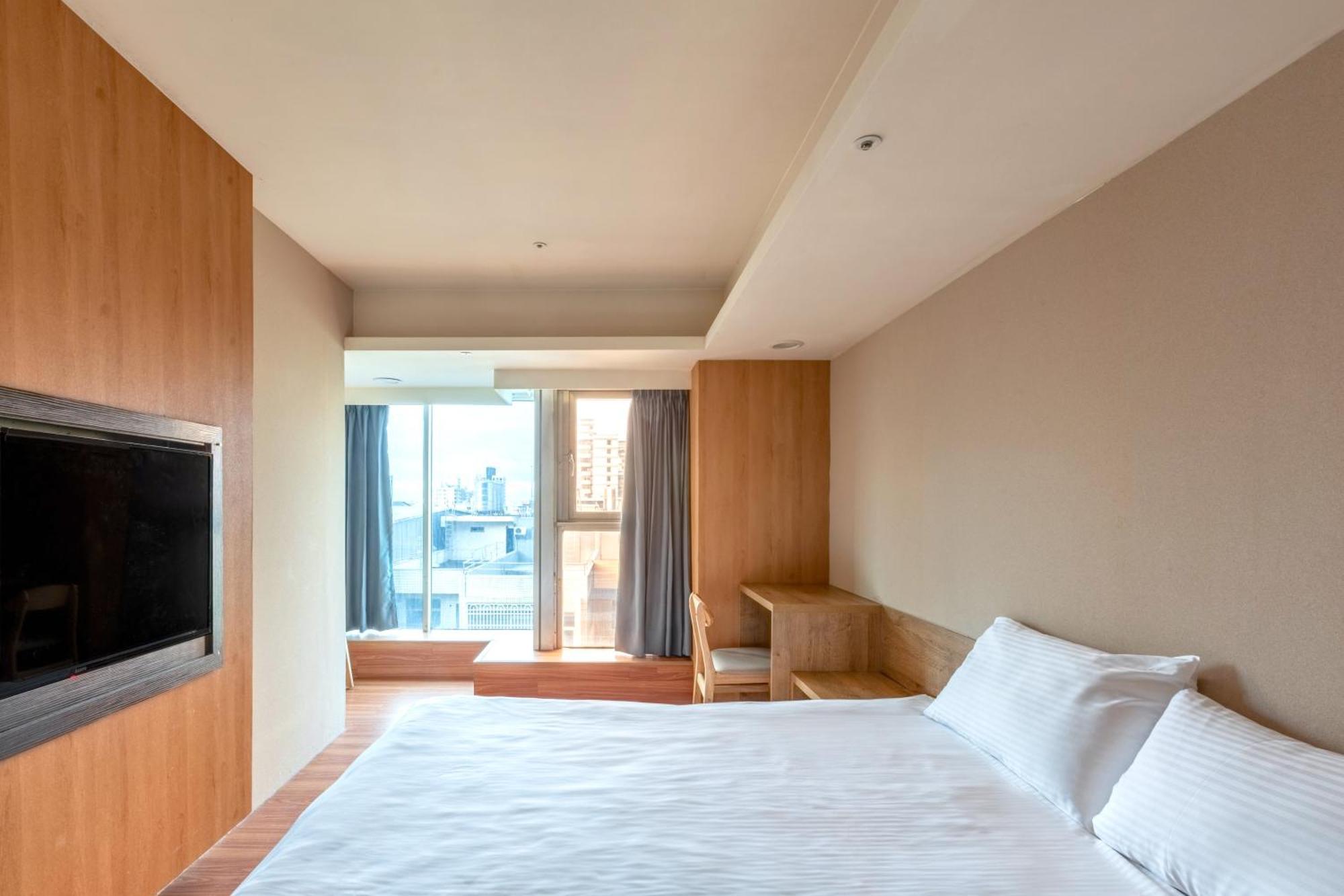 E Lim Hotel Čung-li Exteriér fotografie