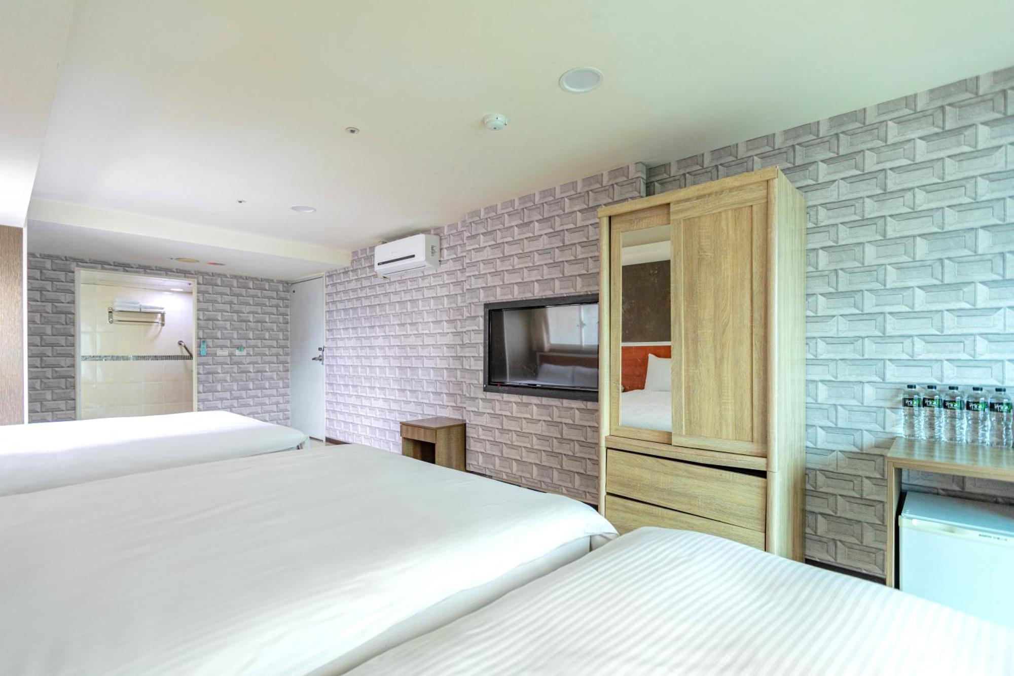 E Lim Hotel Čung-li Pokoj fotografie