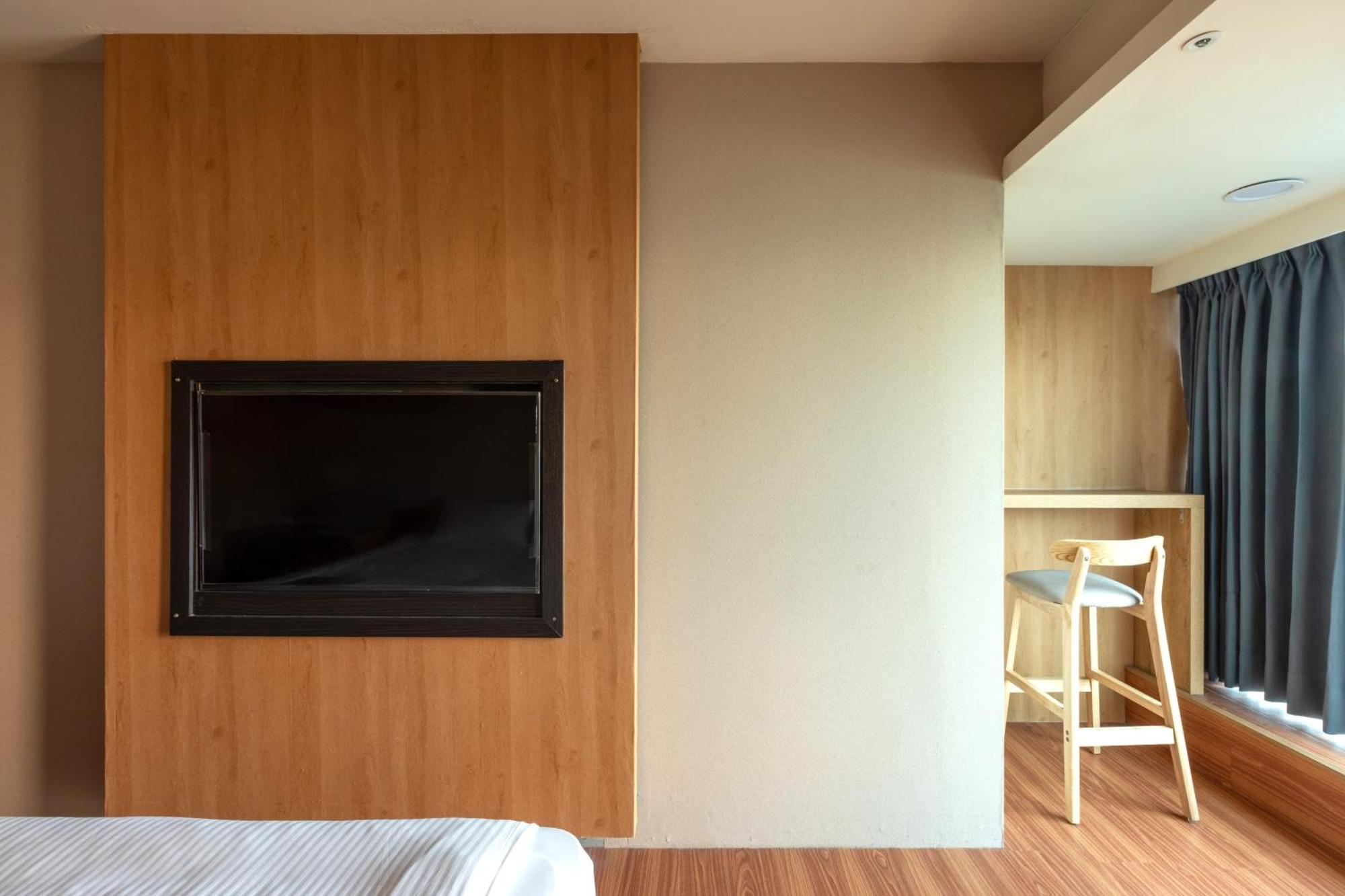 E Lim Hotel Čung-li Exteriér fotografie
