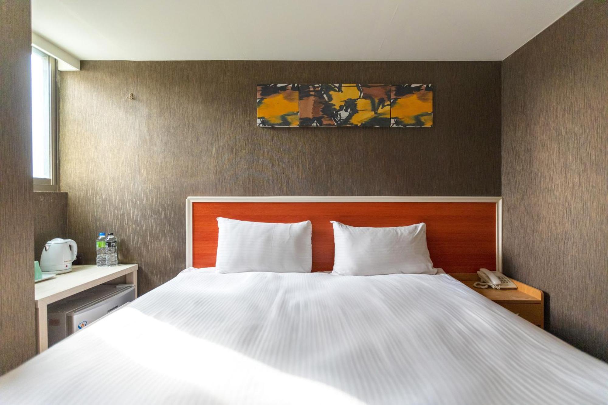 E Lim Hotel Čung-li Exteriér fotografie