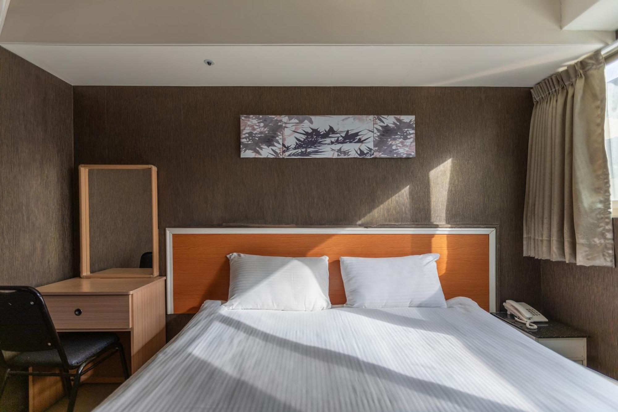 E Lim Hotel Čung-li Exteriér fotografie