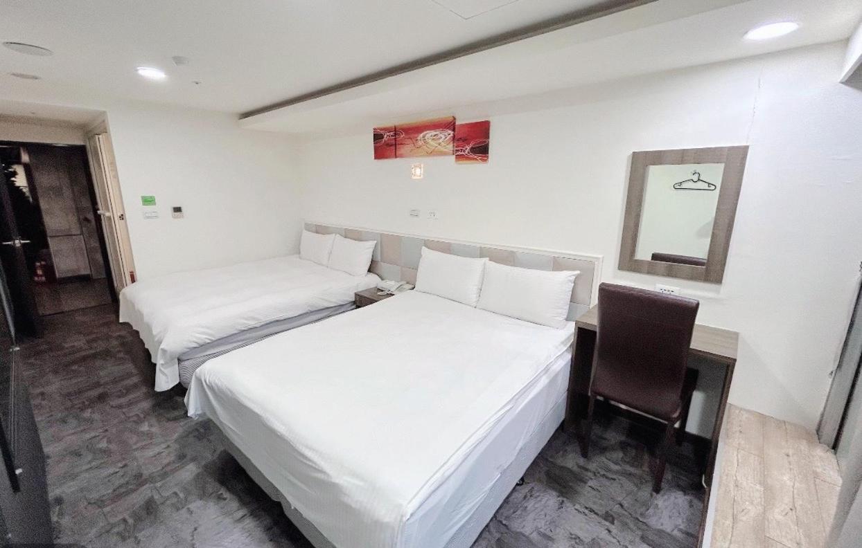 E Lim Hotel Čung-li Pokoj fotografie